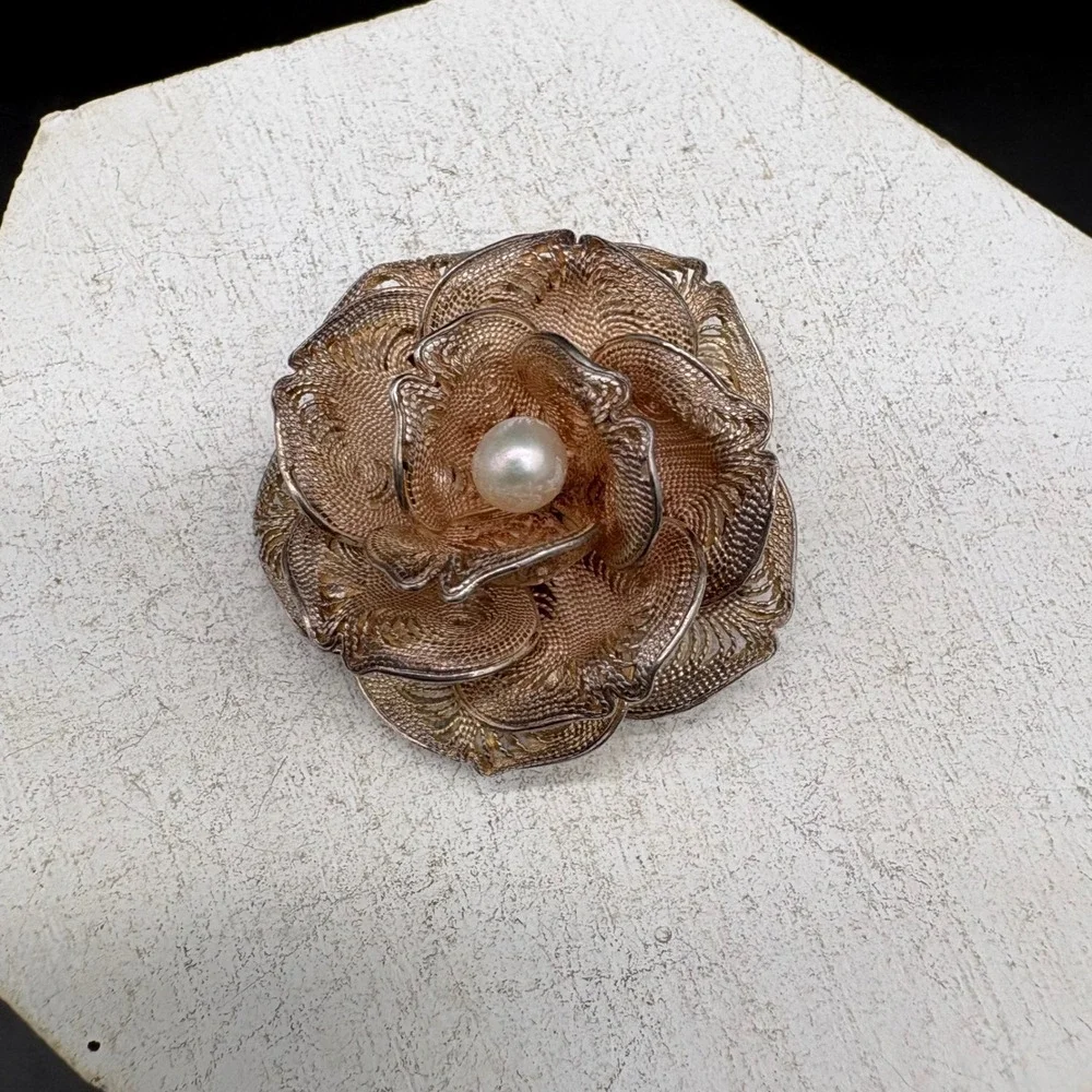 Vintage 950 Silver Filigree Rose Brooch Women OS Silver Excellent Pearl Flower